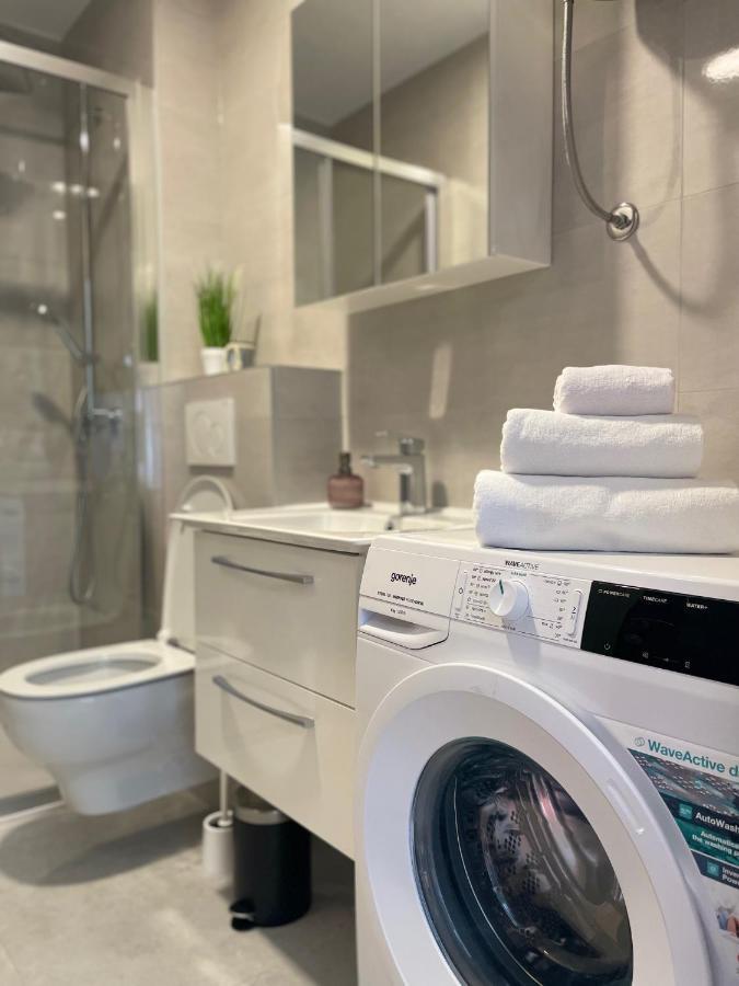 Studio Apartment Maris Podstrana Luaran gambar