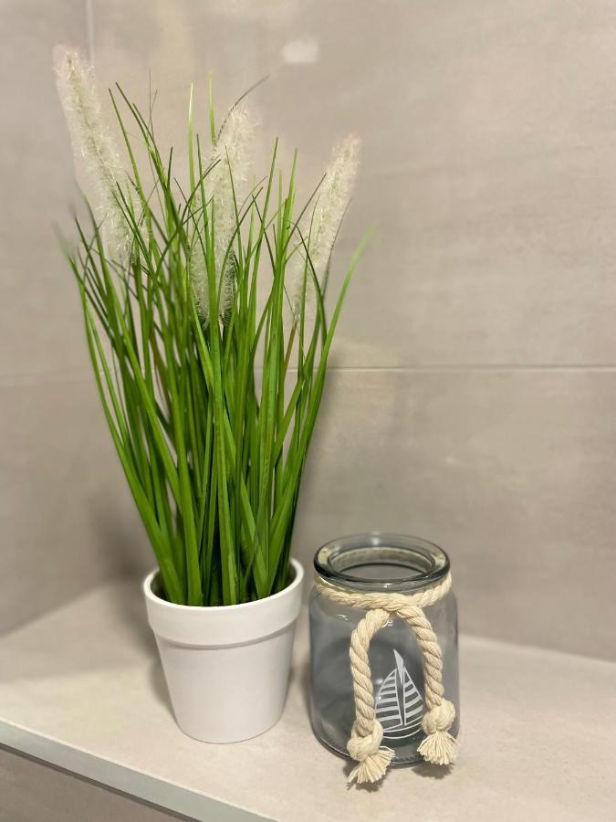 Studio Apartment Maris Podstrana Luaran gambar