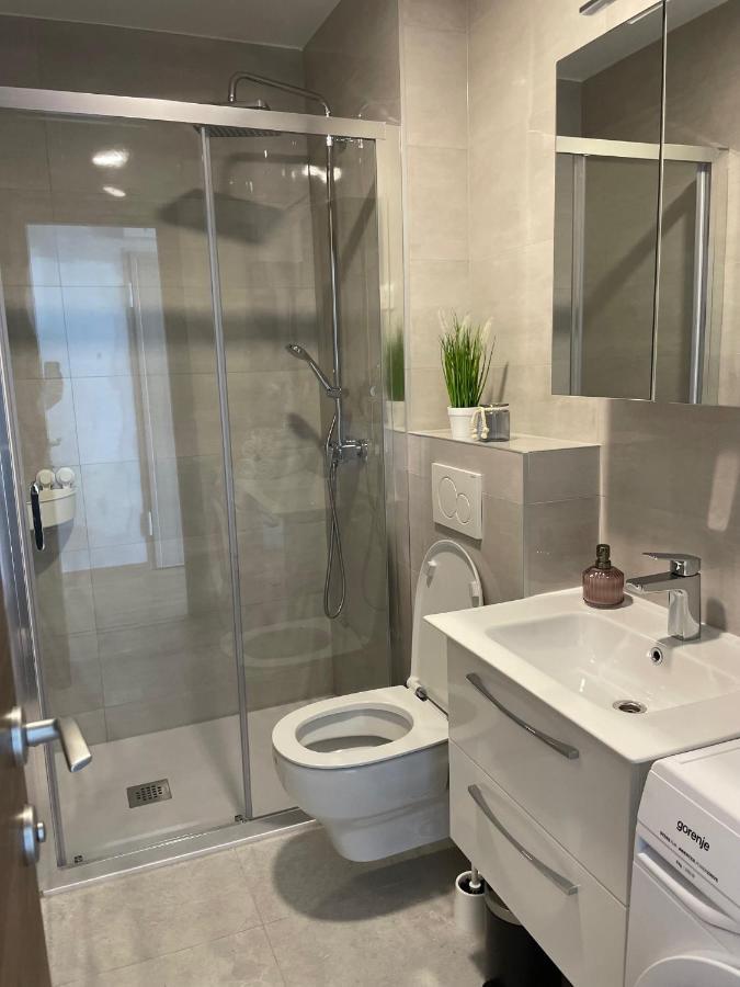 Studio Apartment Maris Podstrana Luaran gambar