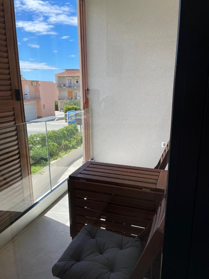Studio Apartment Maris Podstrana Luaran gambar